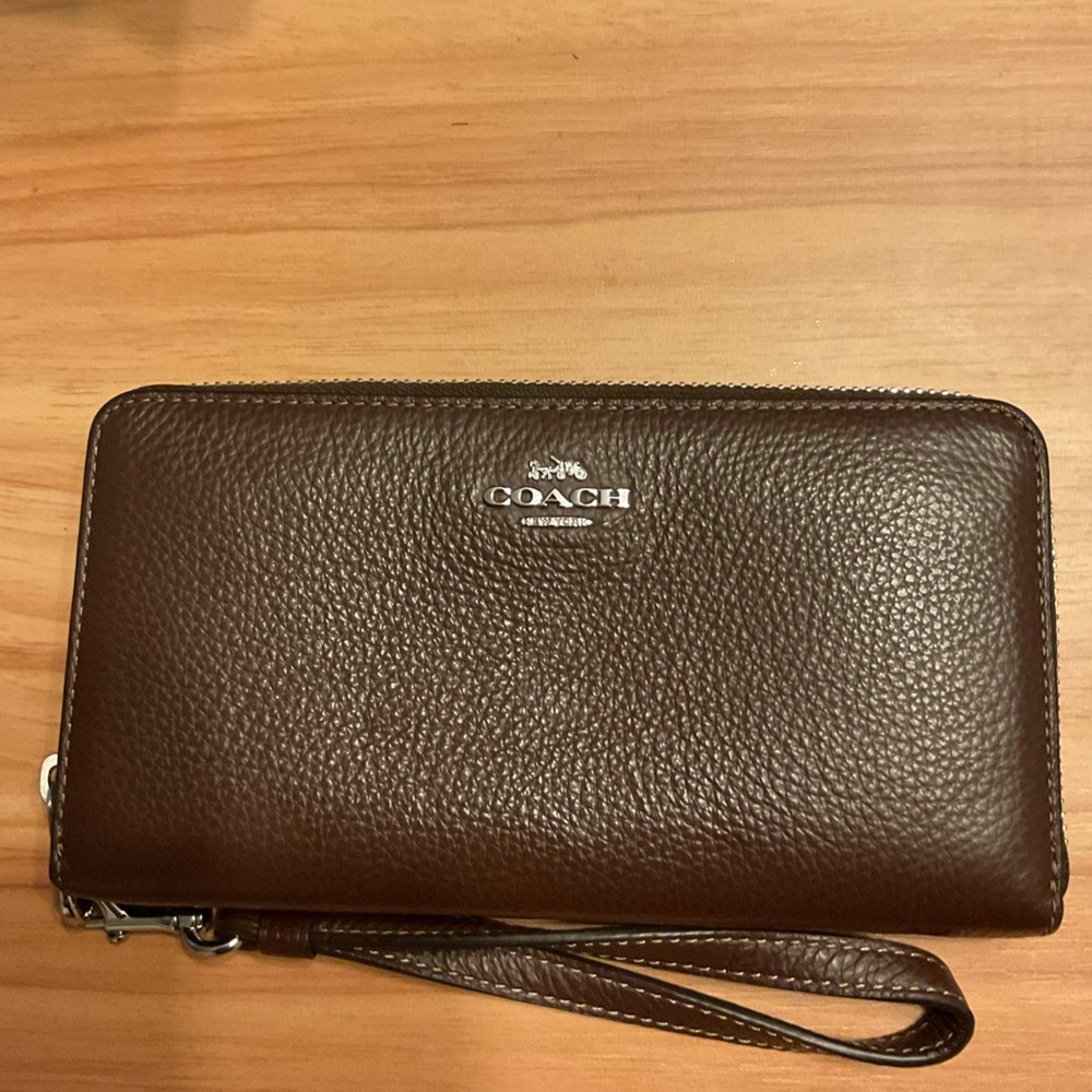 Coach Maple Large Zip Leather Wallet